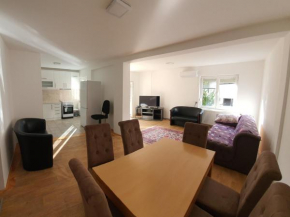 Big apartman - Free parking